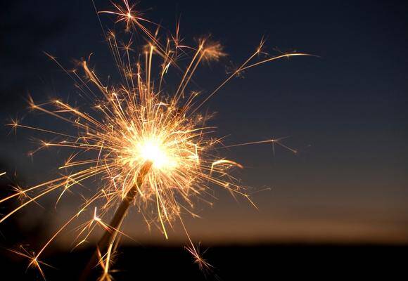 Silvester auf dem Bohrerhof 2026/2027 Feiern Sie mit uns den Jahreswechsel und lassen Sie sich kulinarisch mit einem 5-Gang-Menü und musikalisch verwöhnen.